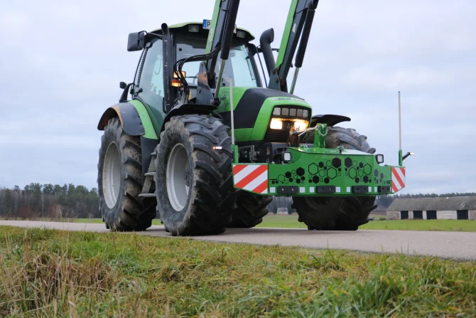Zderzak do ciągnika KR-OBC
