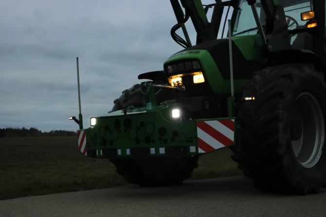 Zderzak do ciągnika KR-OBC