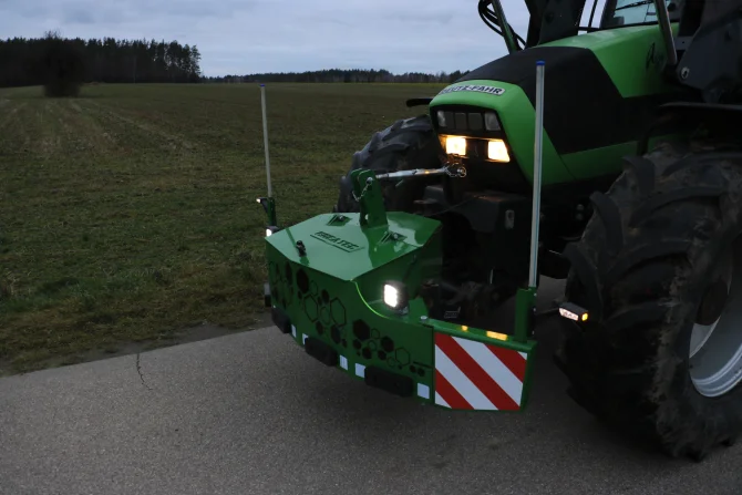 Zderzak do ciągnika KR-OBC