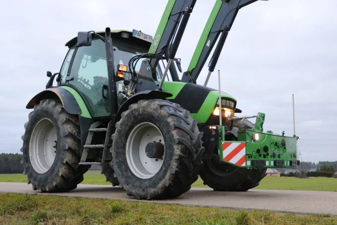 Zderzak do ciągnika KR-OBC