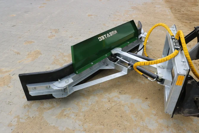 Zgarniacz skrętny hydraulicznie, ocynkowany KR-ZG-H